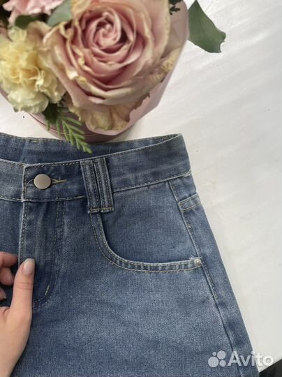 Шорты джинсовые