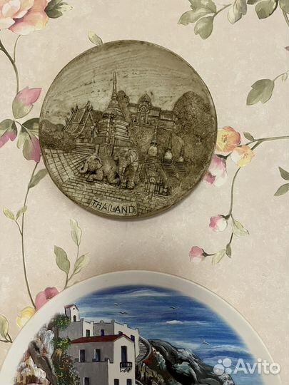 Сувенирные тарелки