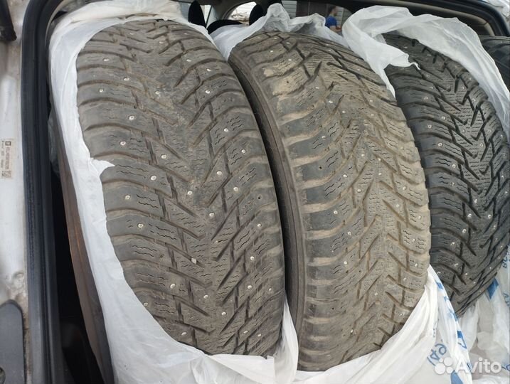 Nokian Tyres Hakkapeliitta 8 SUV 235/55 R18 104T