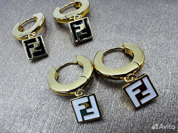 Серьги fendi