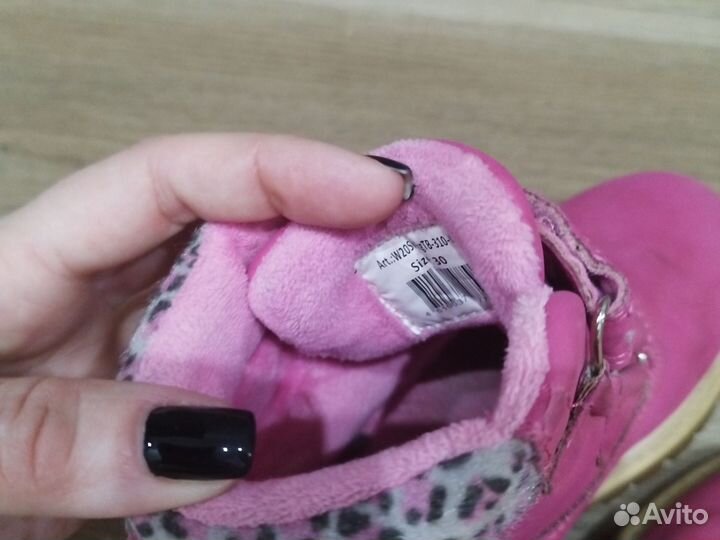 Ботинки для девочки 30размера