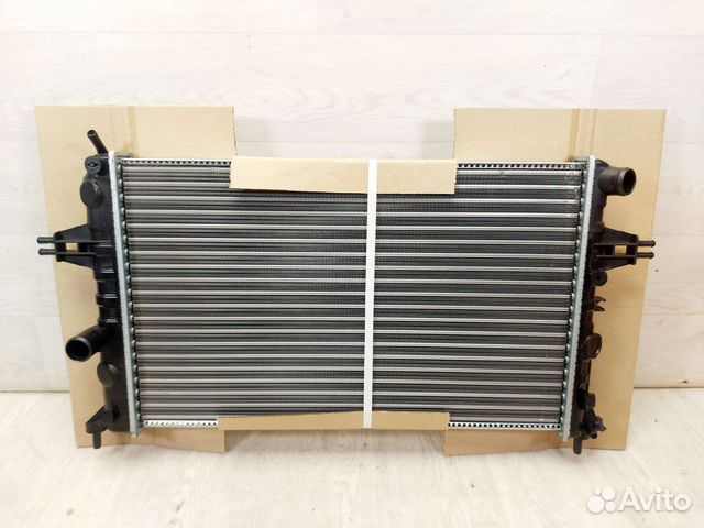 Радиатор охлаждения Opel Astra G 1998-2009