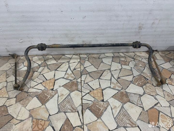 Стабилизатор поперечной устойчивости передний