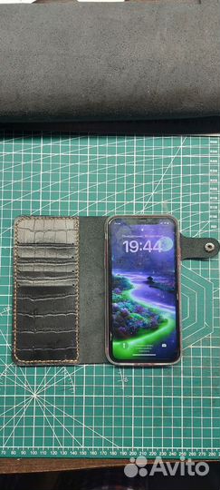 Чехол на iPhone xr кожаный