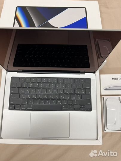 Macbook pro 14 m1 16 512