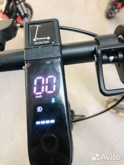 Электросамокат escooter новый