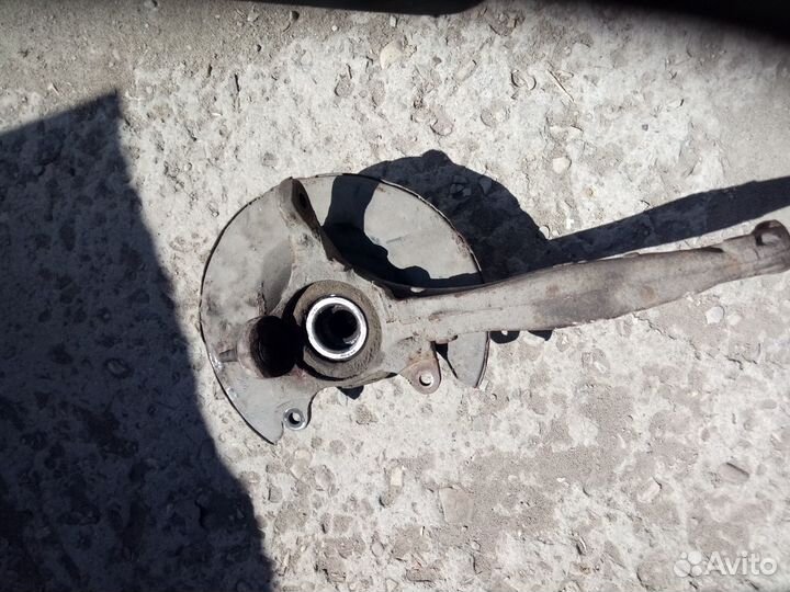 Ступица передняя левая Honda CR-V RD1