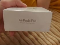 Наушники Apple AirPods Pro with Wireless Case