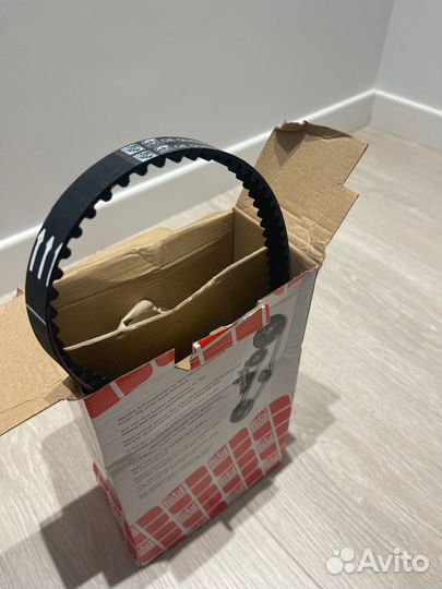 Комплект ремня грм Logan Largus Sandero Simbol 8кл