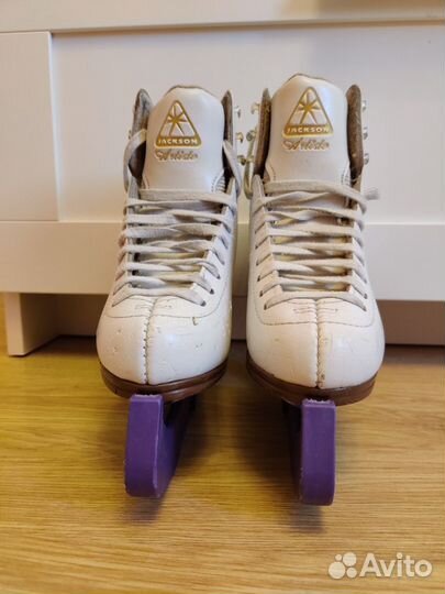 Фигурные коньки Jackson Artiste 13c