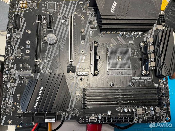 Материнская плата на запчасти msi B550-A PRO