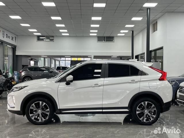 Mitsubishi Eclipse Cross 1.5 CVT, 2021, 18 000 км