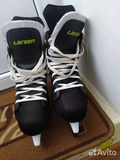 Коньки хоккейные