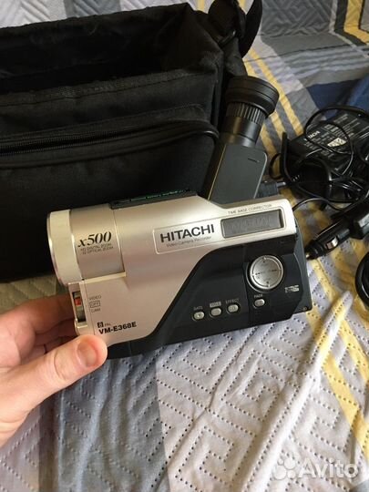 Видеокамера hitachi
