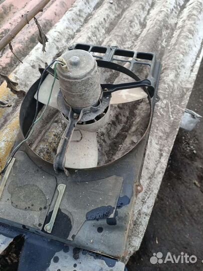 Продается радиатор вместе с диффузором и вентилято