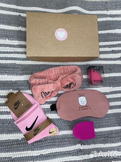 Подарочный бокс