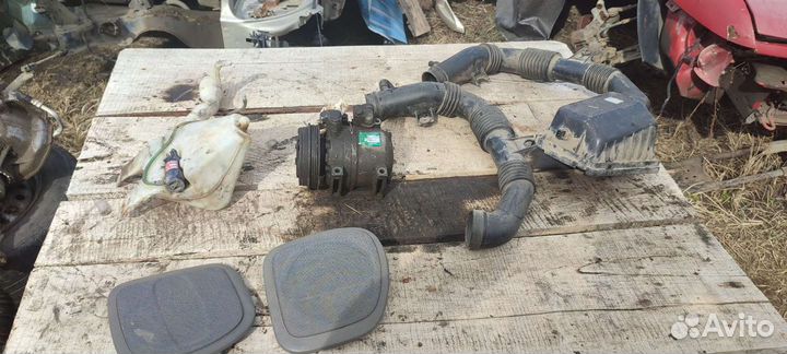 Kia Авелла салон