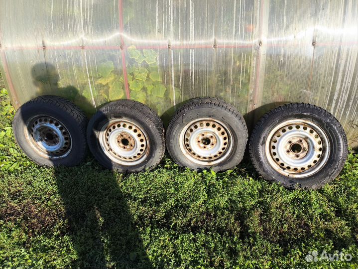 Yokohama Ice Guard Stud IG55 205/65 R15 99