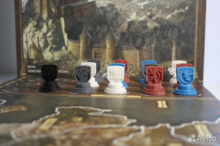 Игра престолов, миниатюры строений и трекеров