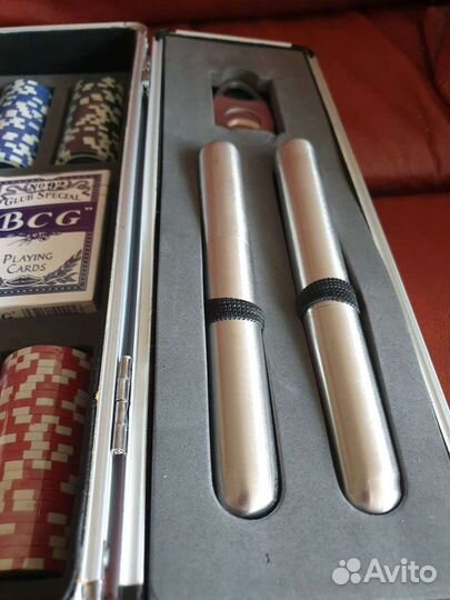 Набор для игры в покер на 200 фишек