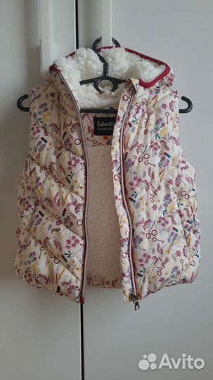 Тёплый жилет для девочки. Размер 104