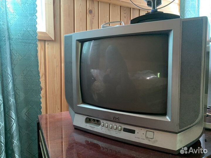 Телевизор JVC