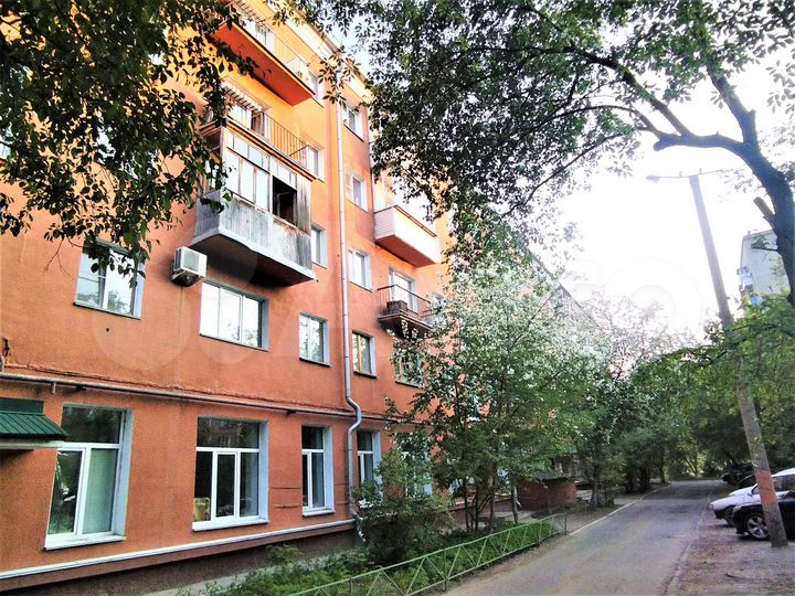 3-к. квартира, 55 м², 3/5 эт.