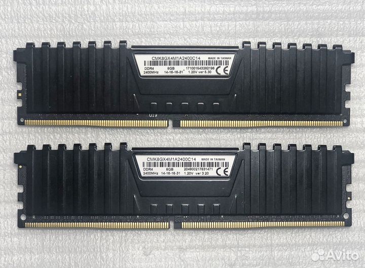 Оперативная память vengeance DDR4 2x8gb