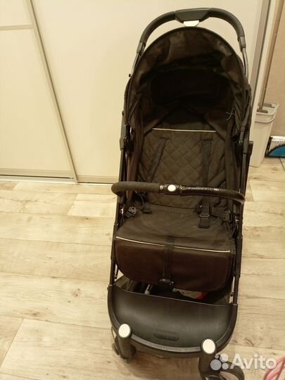 Прогулочная коляска книжка