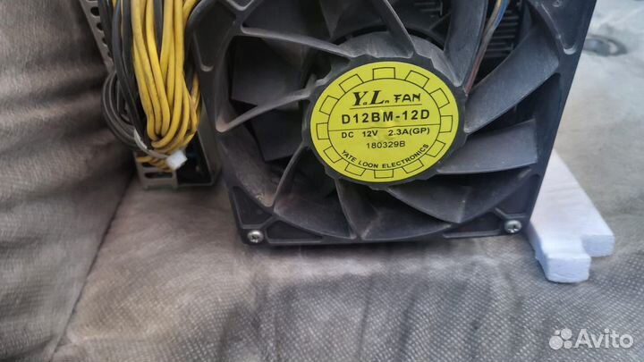Продам Antminer L3+