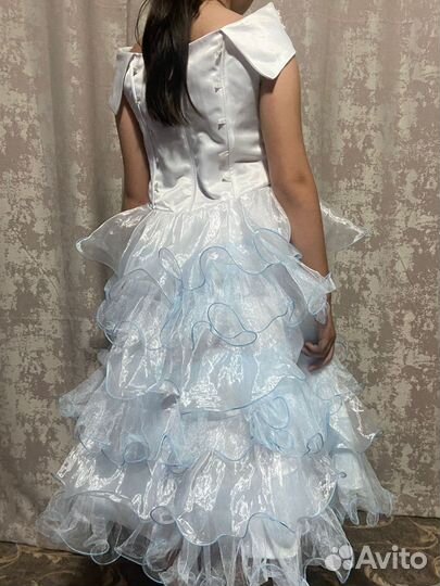 Нарядное платье