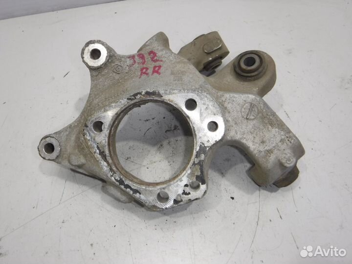 Кулак поворотный задний правый Cadillac CTS