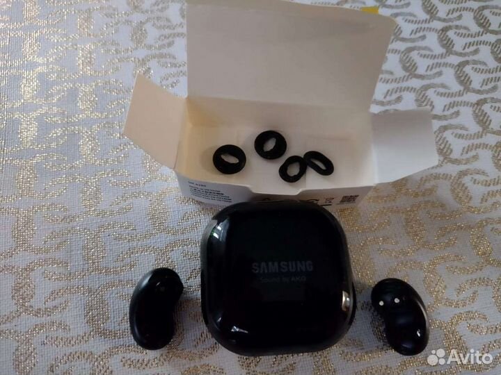Samsung galaxy Buds Live