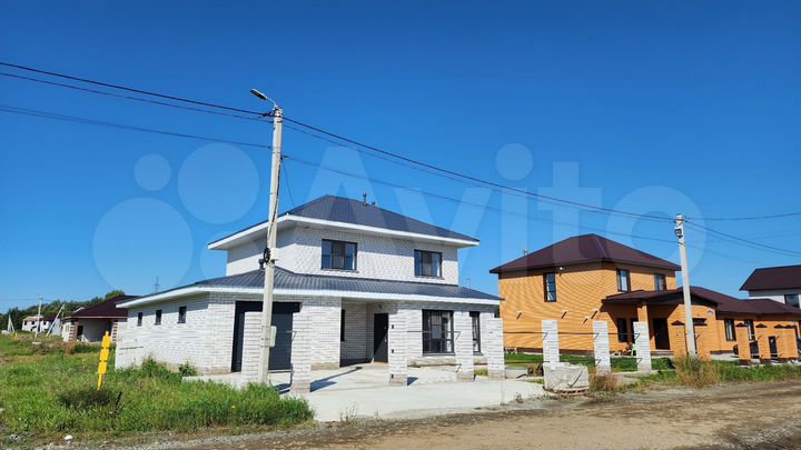 Дом 136 м² на участке 5 сот.