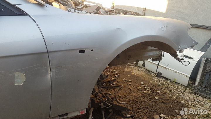 Крыло правое на BMW E66