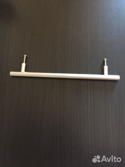 Мебельная ручка