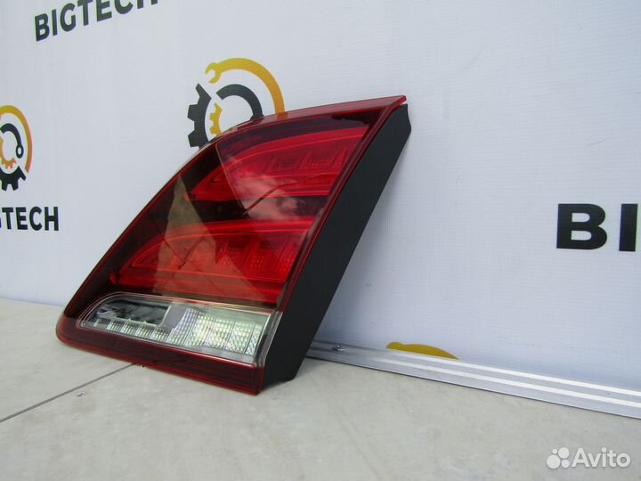 Фонарь задний правый Mercedes W166 A1669066001