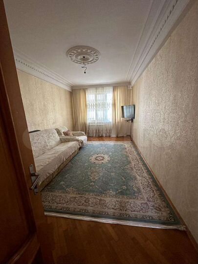 4-к. квартира, 83 м², 1/10 эт.