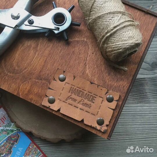 Сувенирная продукция с логотипом, тиснением