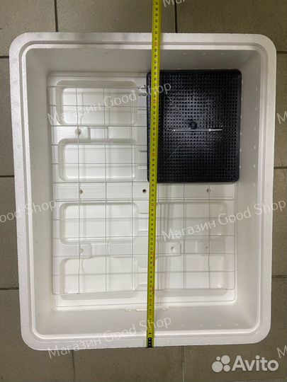 Инкубатор новый на 77 яйца