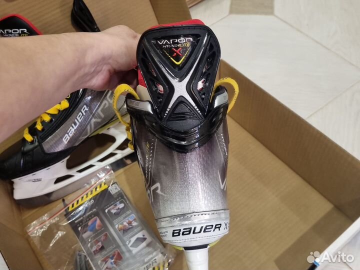 Коньки хоккейные Bauer S21 TI vapor Hyperlite 5.5