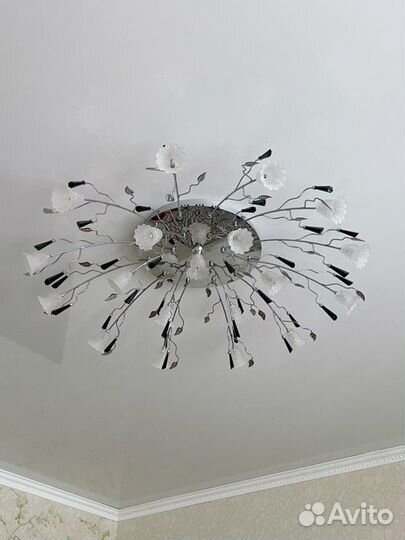 Люстра с пультом