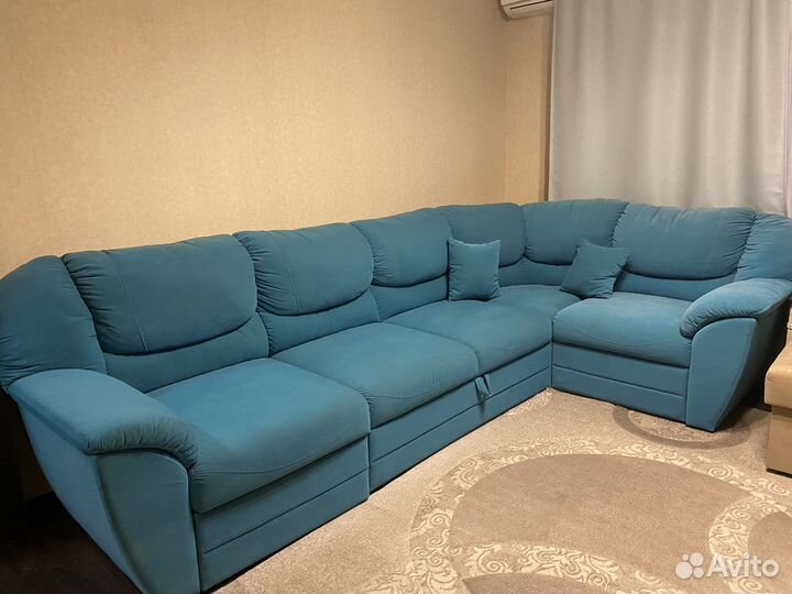 Большой угловой диван бирюза