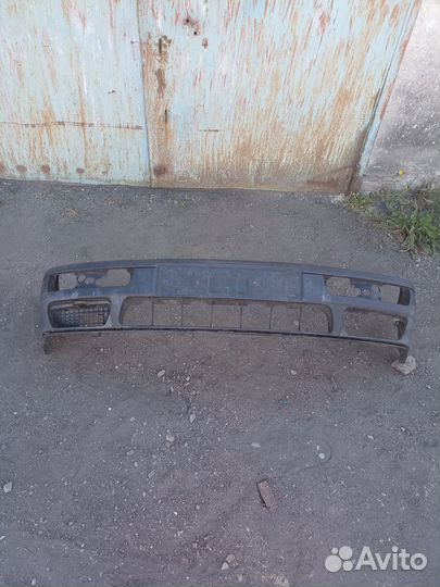Бампер VW гольф 3