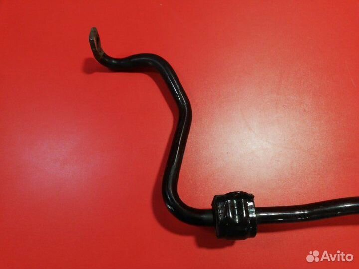 Стабилизатор задний Land Rover Range Rover L322