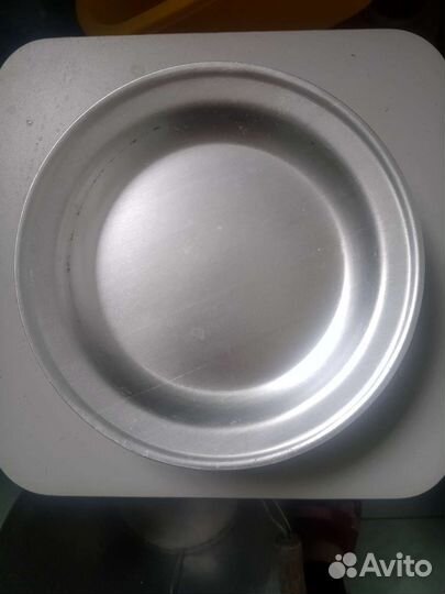 Тарелка алюминиевая новая