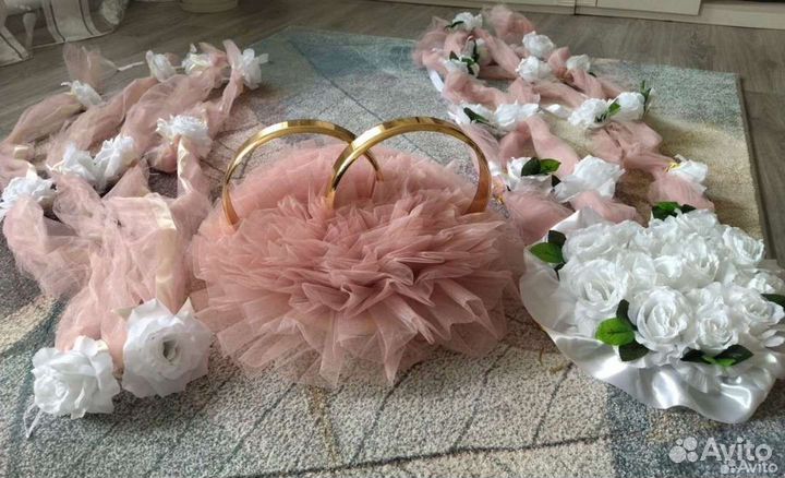 Свадебные аксессуары на машину