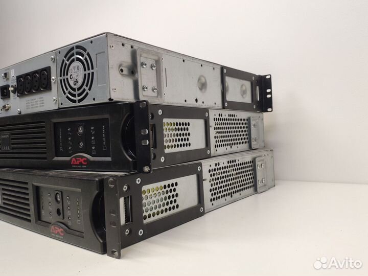 Ибп 670вт APC SMART UPS 1000
