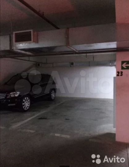 Машиноместо, 18 м²