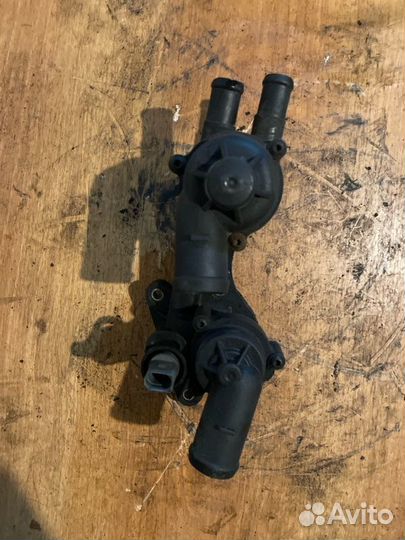 Термостат Volkswagen Golf 6 caxa